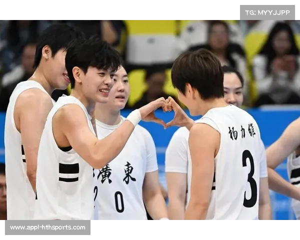 篮球成共同语言，中美球员通过动作眼神形成默契